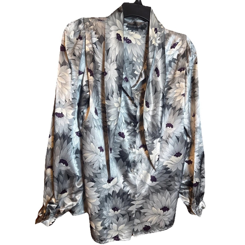 Vintage WeatherVane Blouse Size 4 Gray Floral Satin Tie Neck Hong Kong 80s